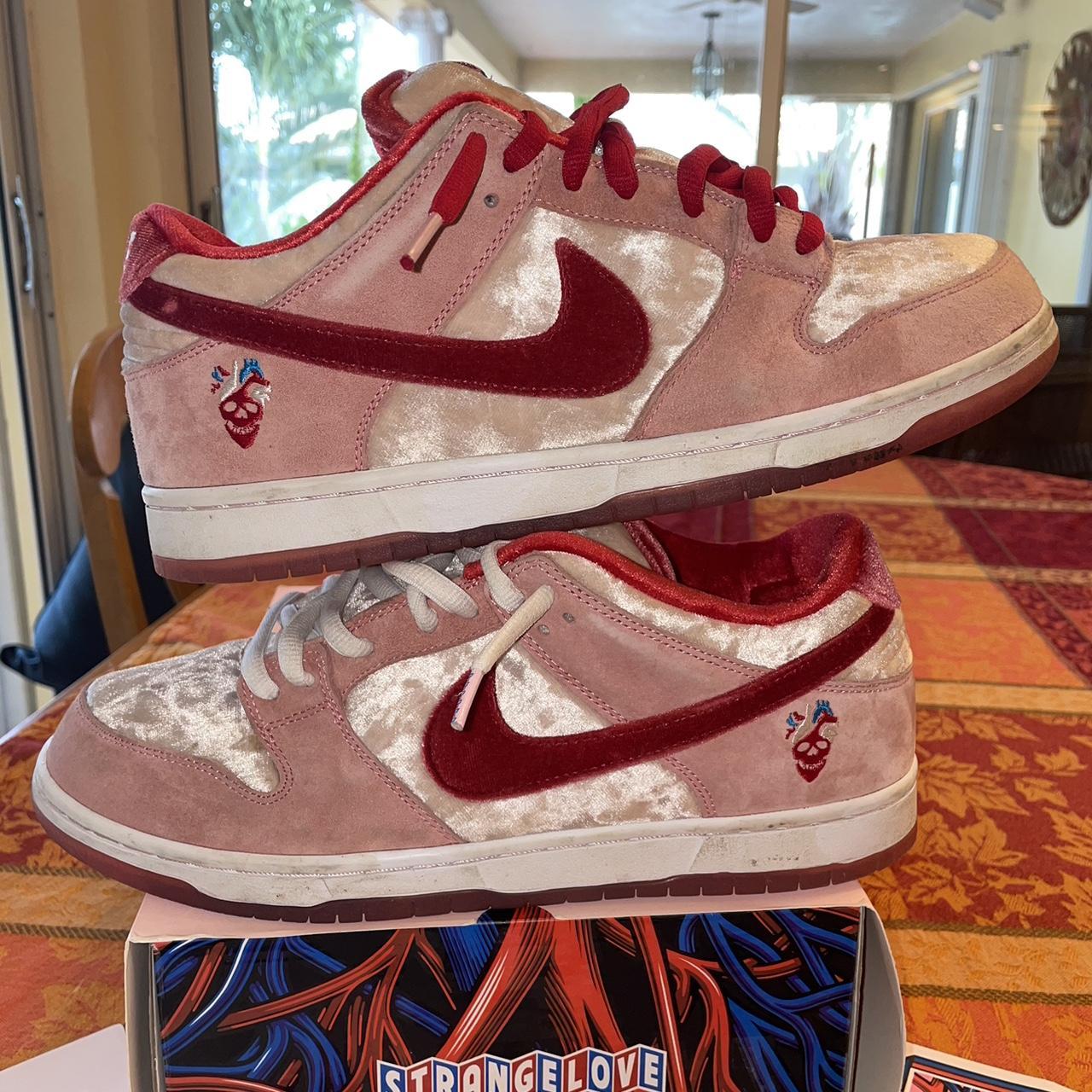 Nike sb-dunk-low-strangelove - Depop