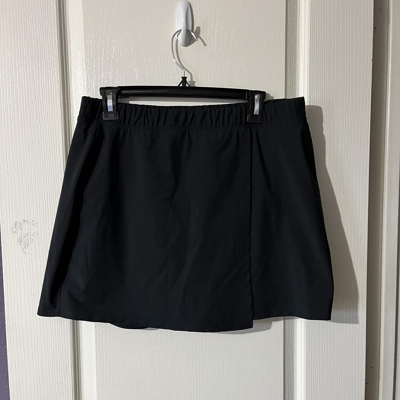 Abercrombie & Fitch Traveler Skort - size L - only... - Depop