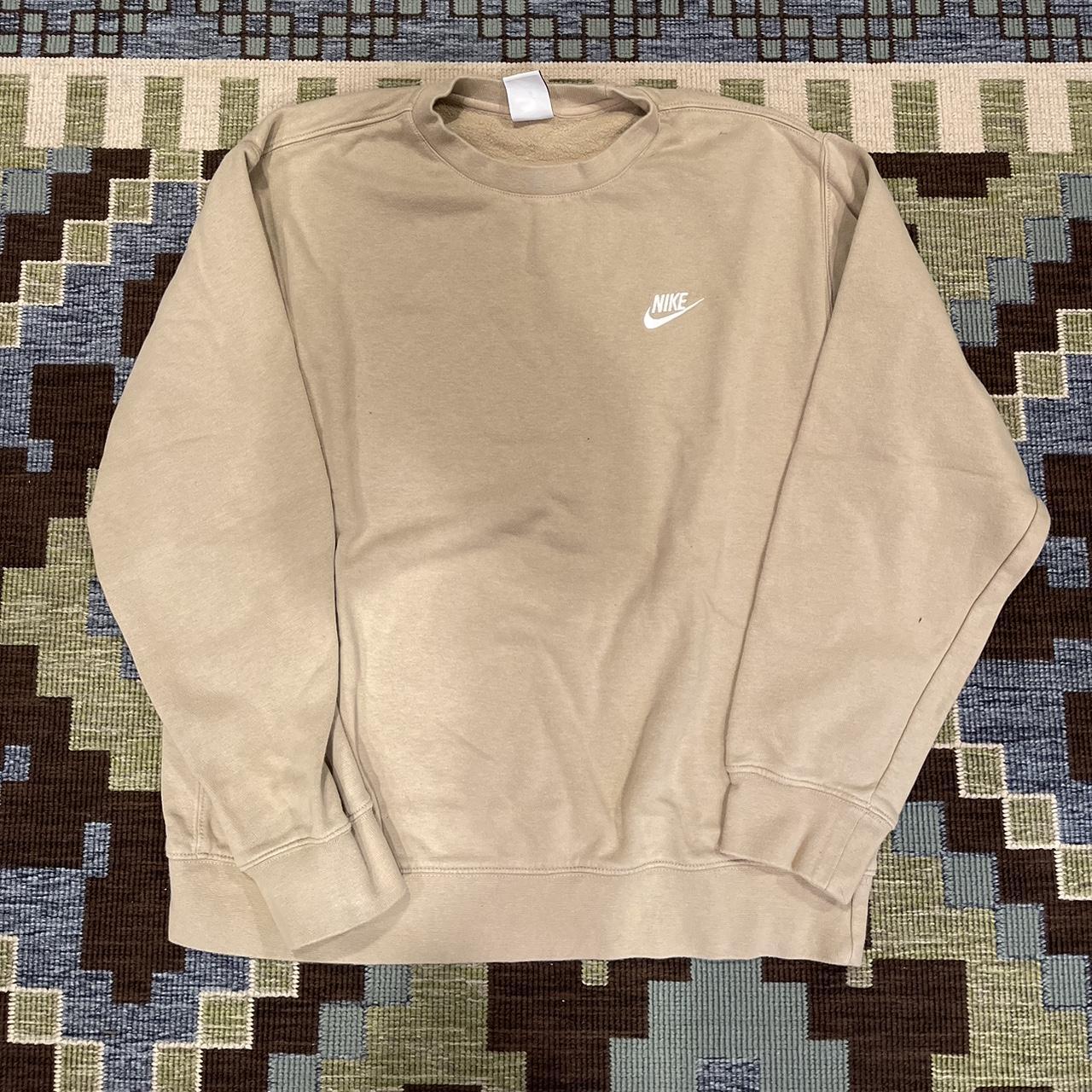 Nike cream online crewneck