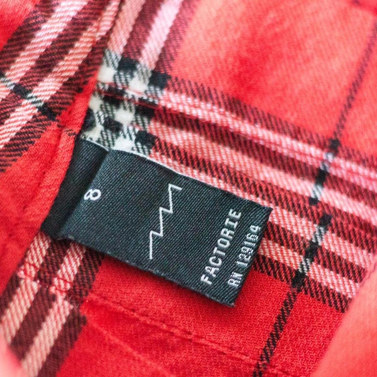 Y2K Red Tartan Pleated Skirt🌹 #Y2K #Britney Depop