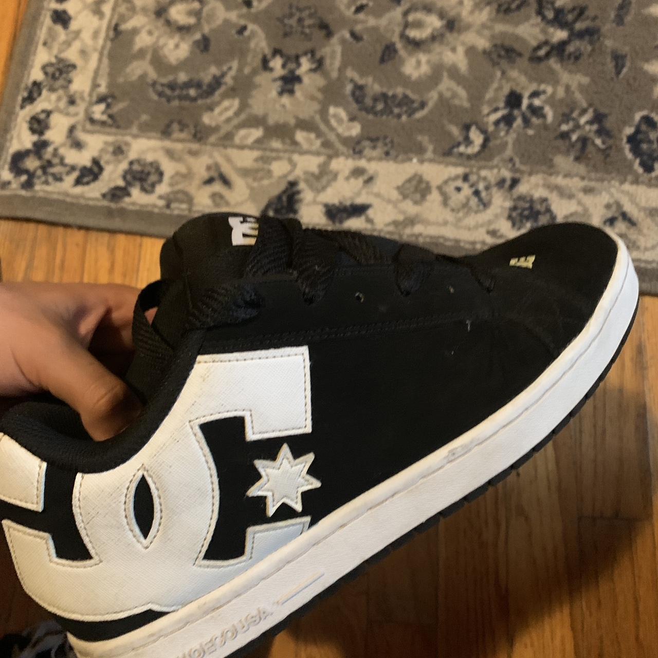 foot locker dc shoes