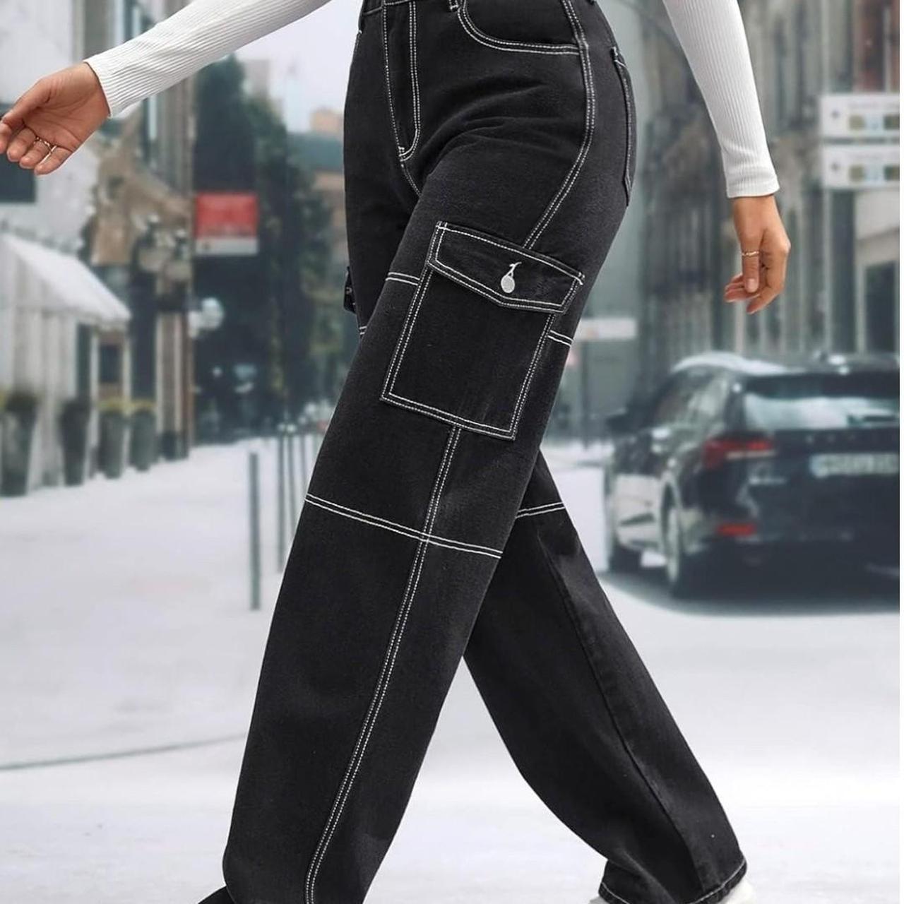 Women Black Contrast Waistband Cargo Pants