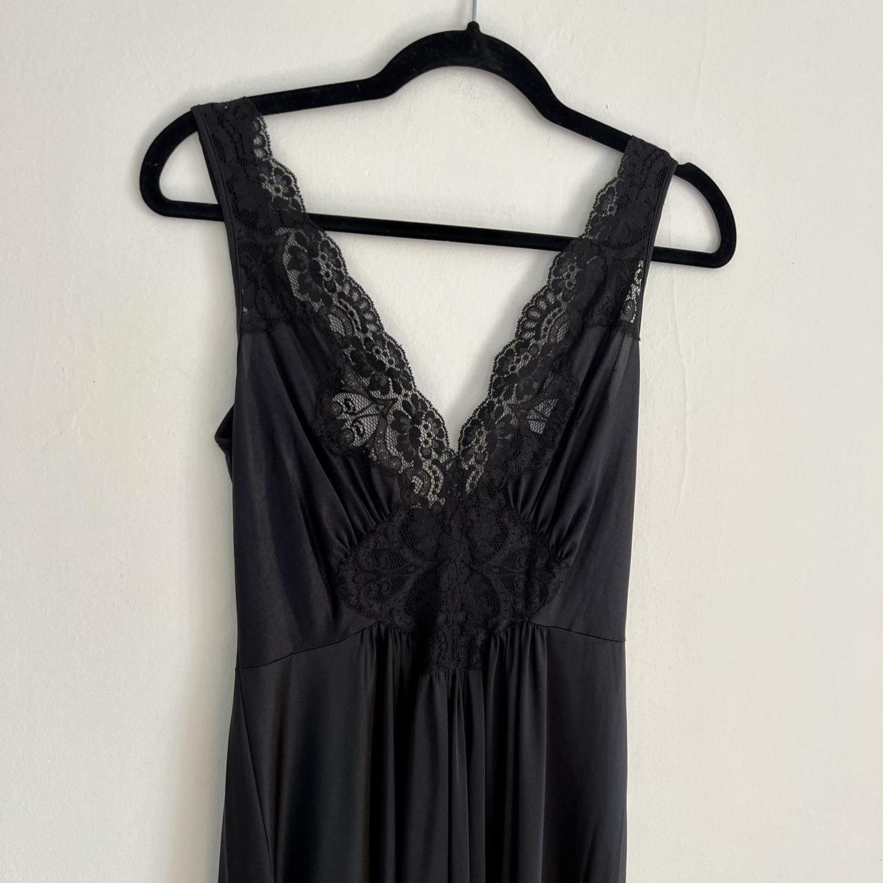 Vanity Fair Women's Black Nightwear | Depop