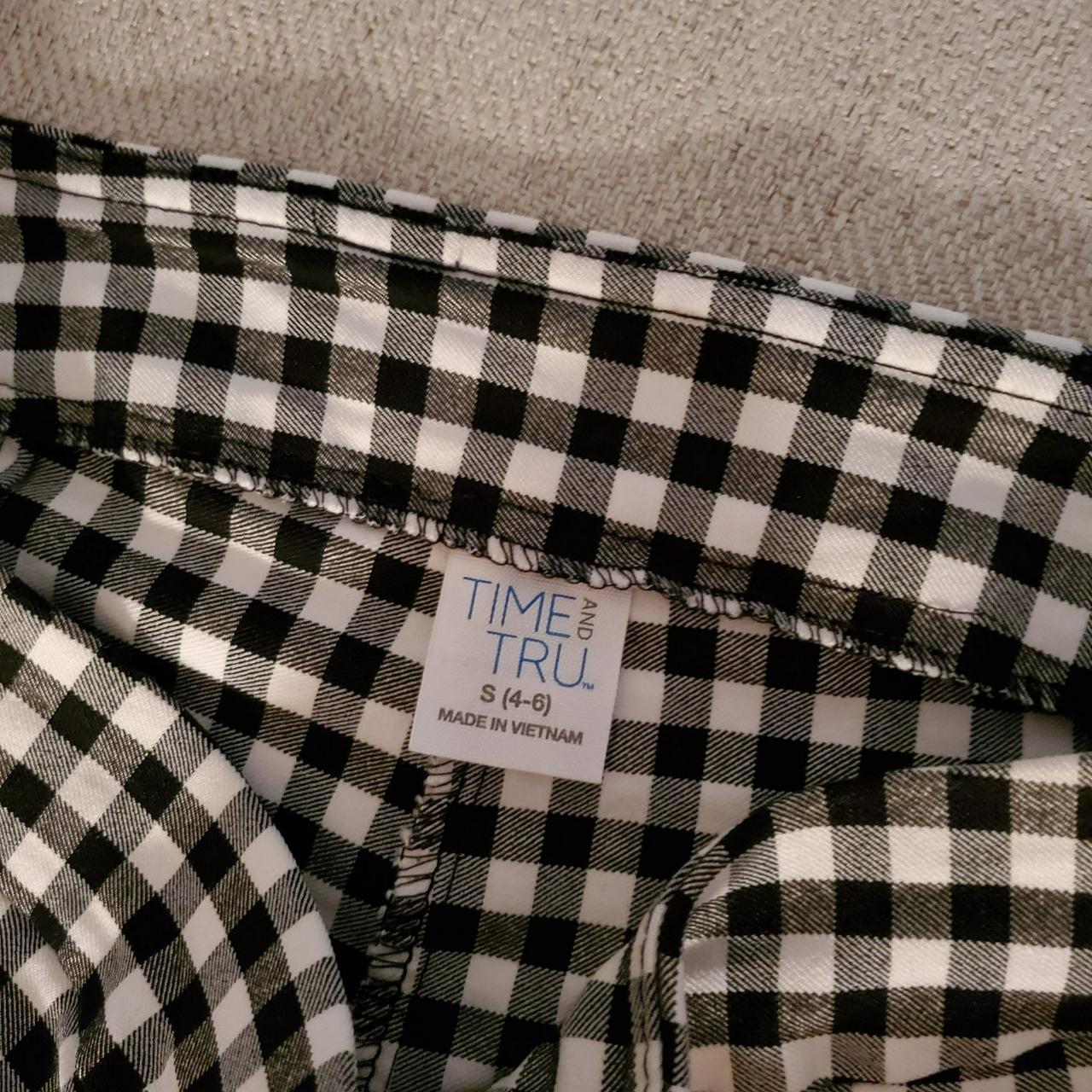 Back and White Plaid Time and Tru Pants - Depop