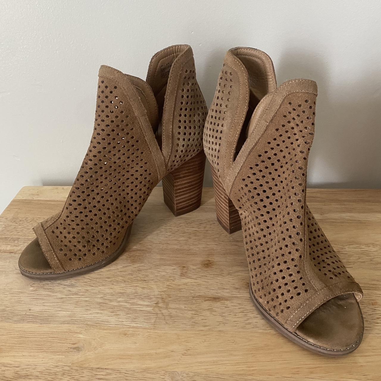 Larise bootie clearance