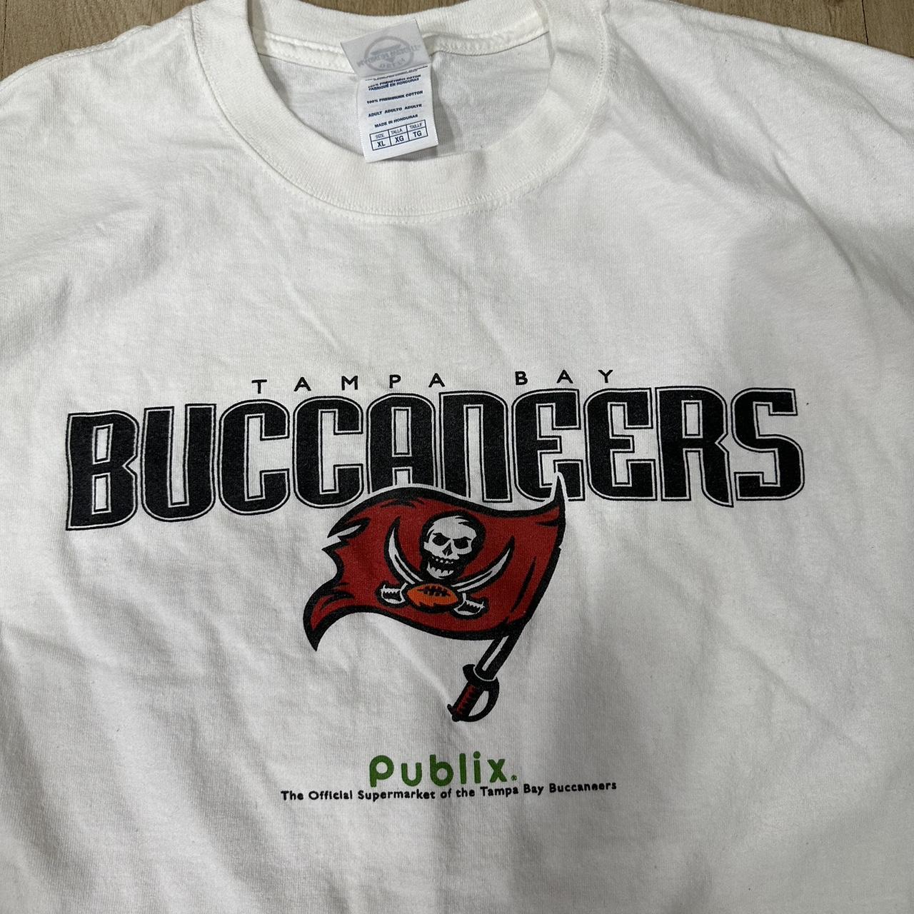 Tampa Bay Buccaneers T-Shirt Men's Size Small S - Depop