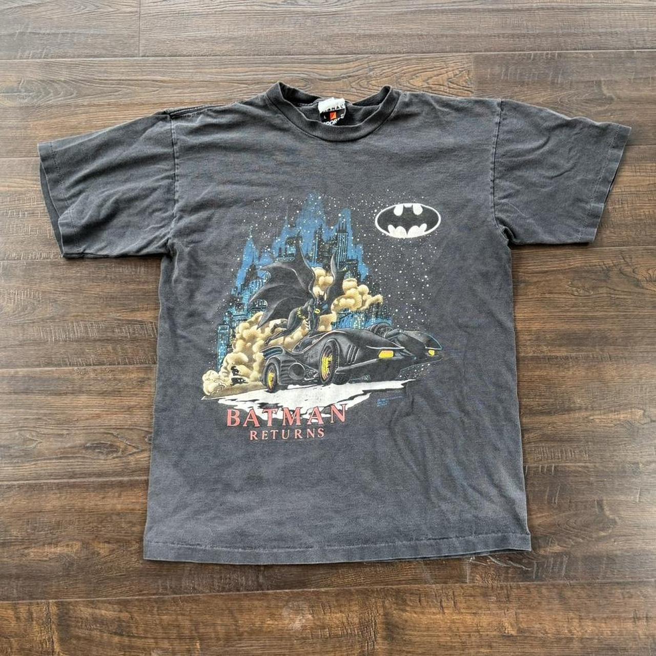 Vintage 1992 Batman returns graphic T-shirt with... - Depop