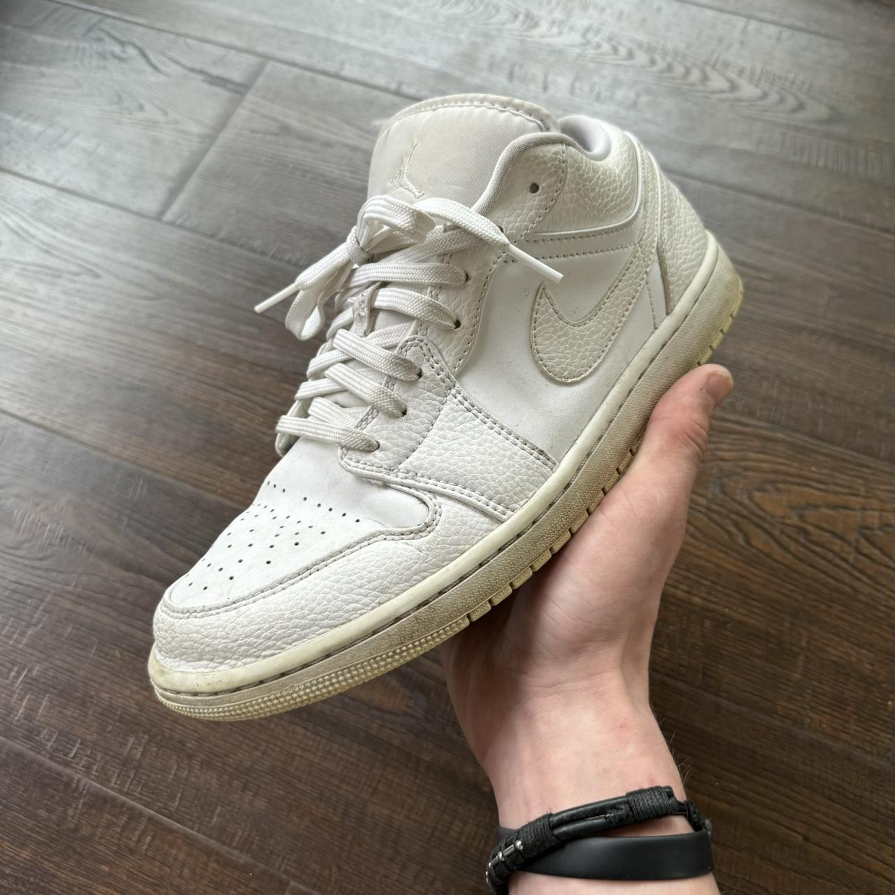 mens all white jordan 1
