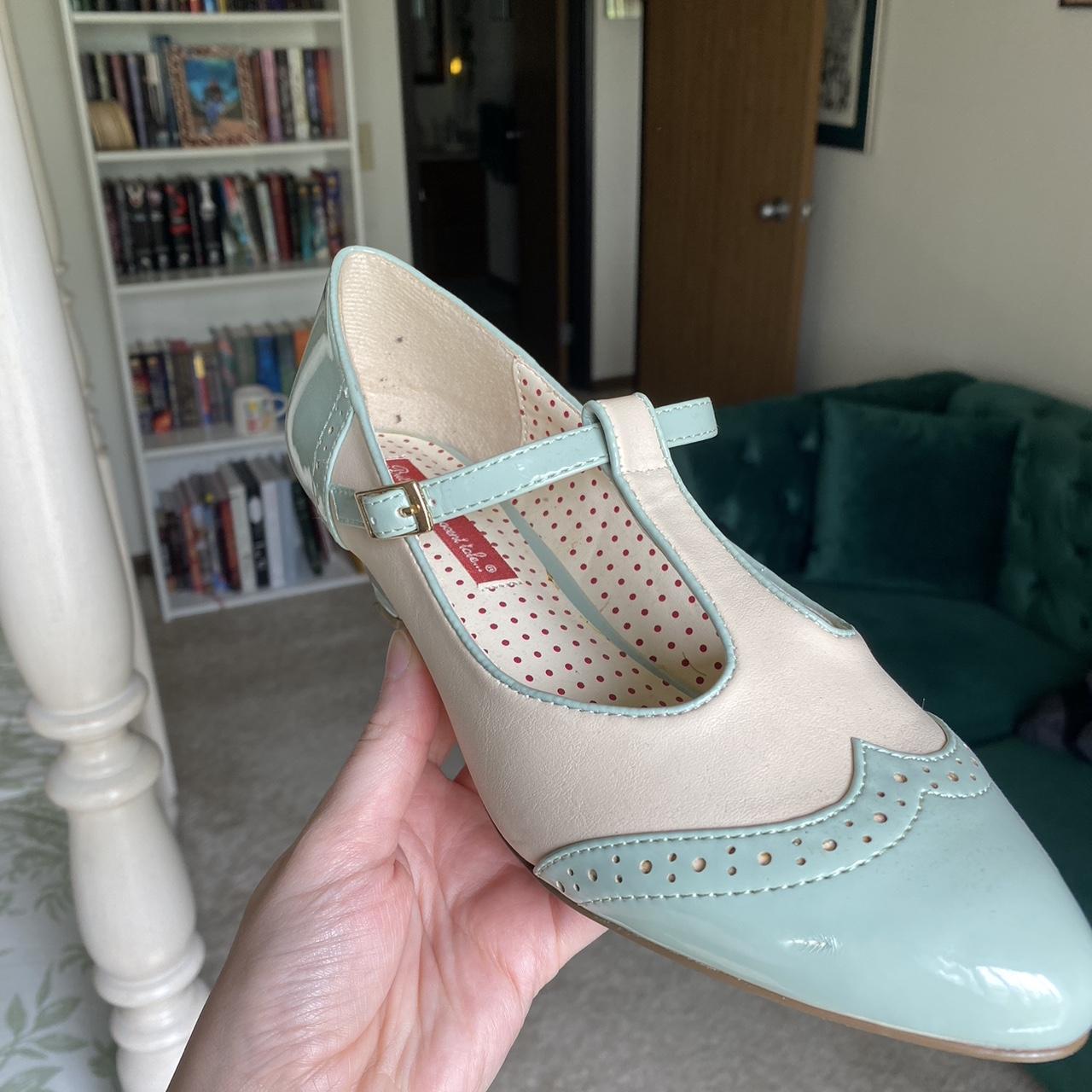 Women's White and Blue Brogues (2)