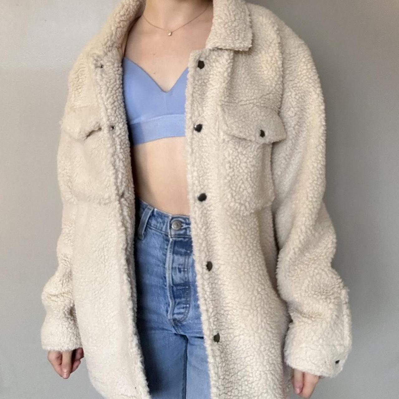 Light Cream Jacket 🪐🦙 size tag says XXL... Depop