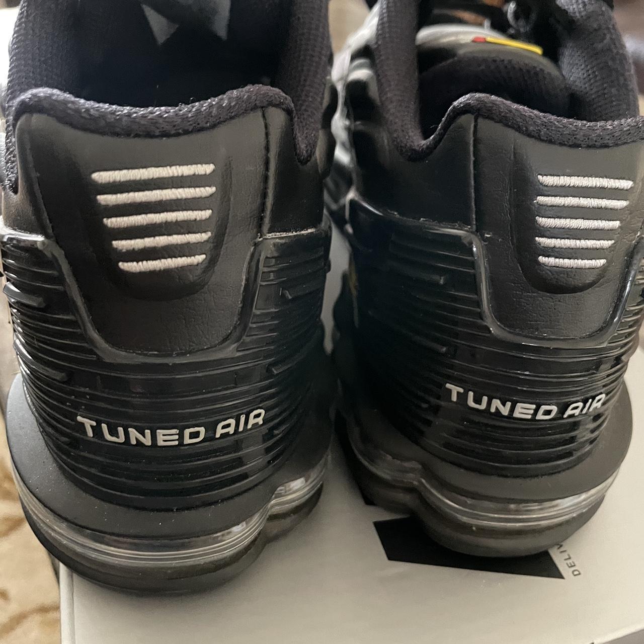 mens nike tuned trainers