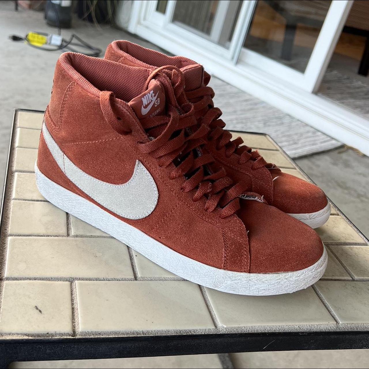 Nike Men's Orange Trainers | Depop