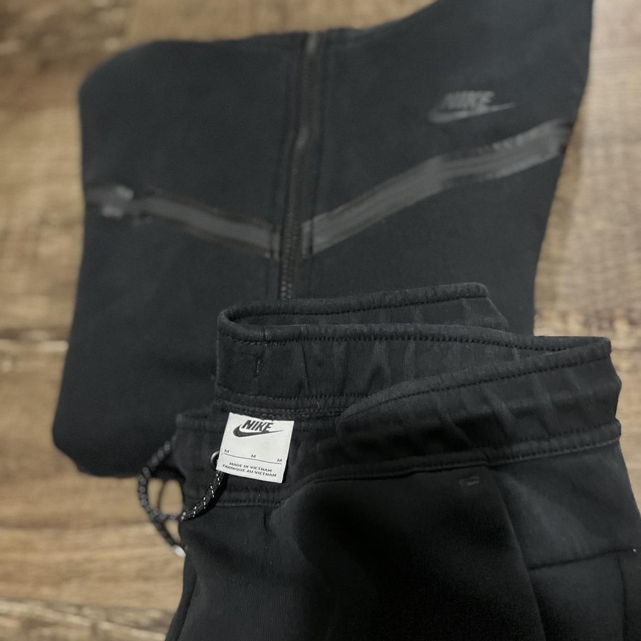 mens black nike tech suit