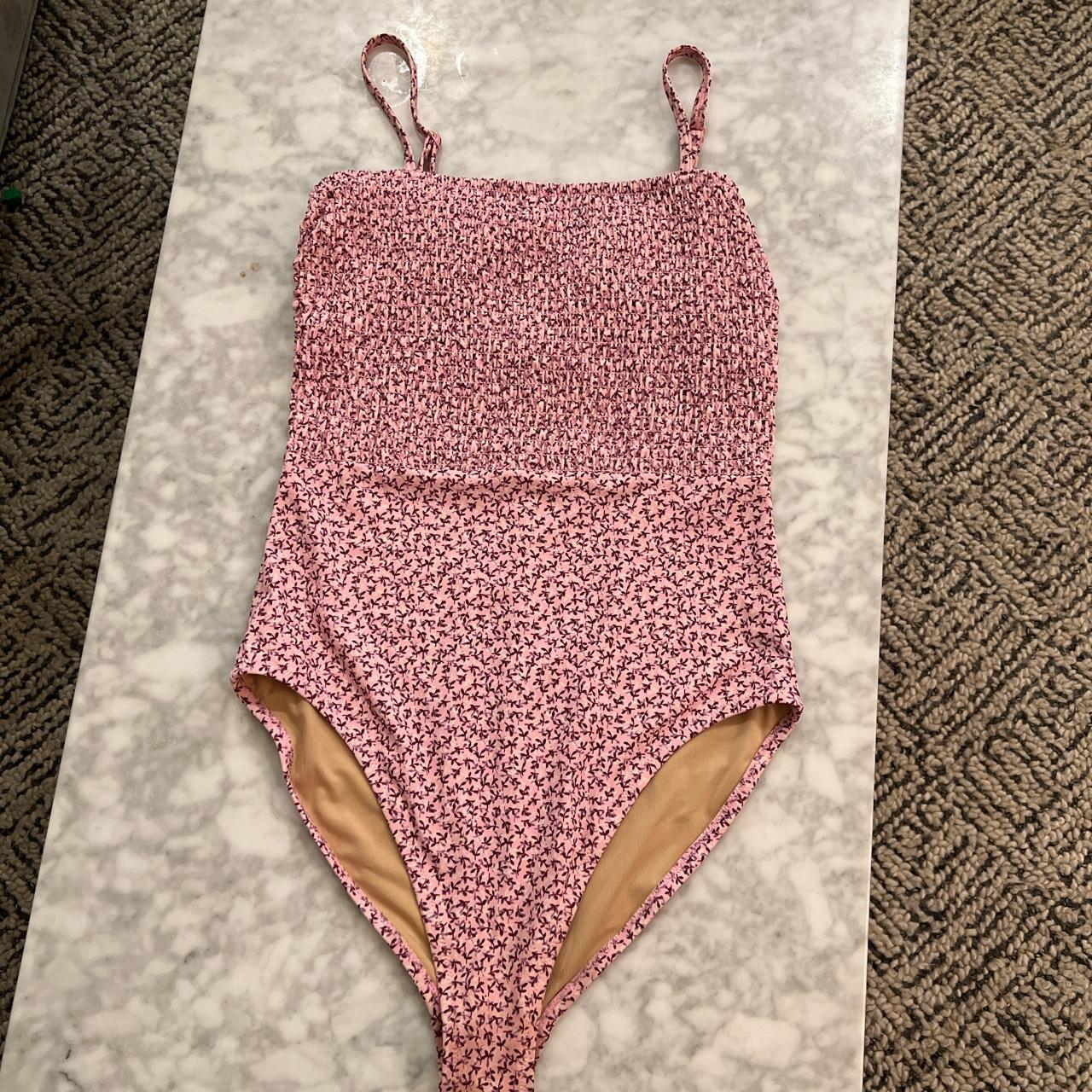 Old Navy Women's Pink Swimsuit-one-piece | Depop