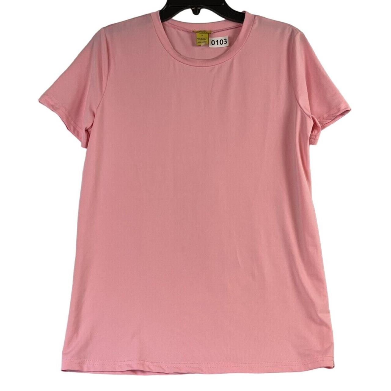 Daisy's women's short-sleeve t-shirt in pink is a... - Depop