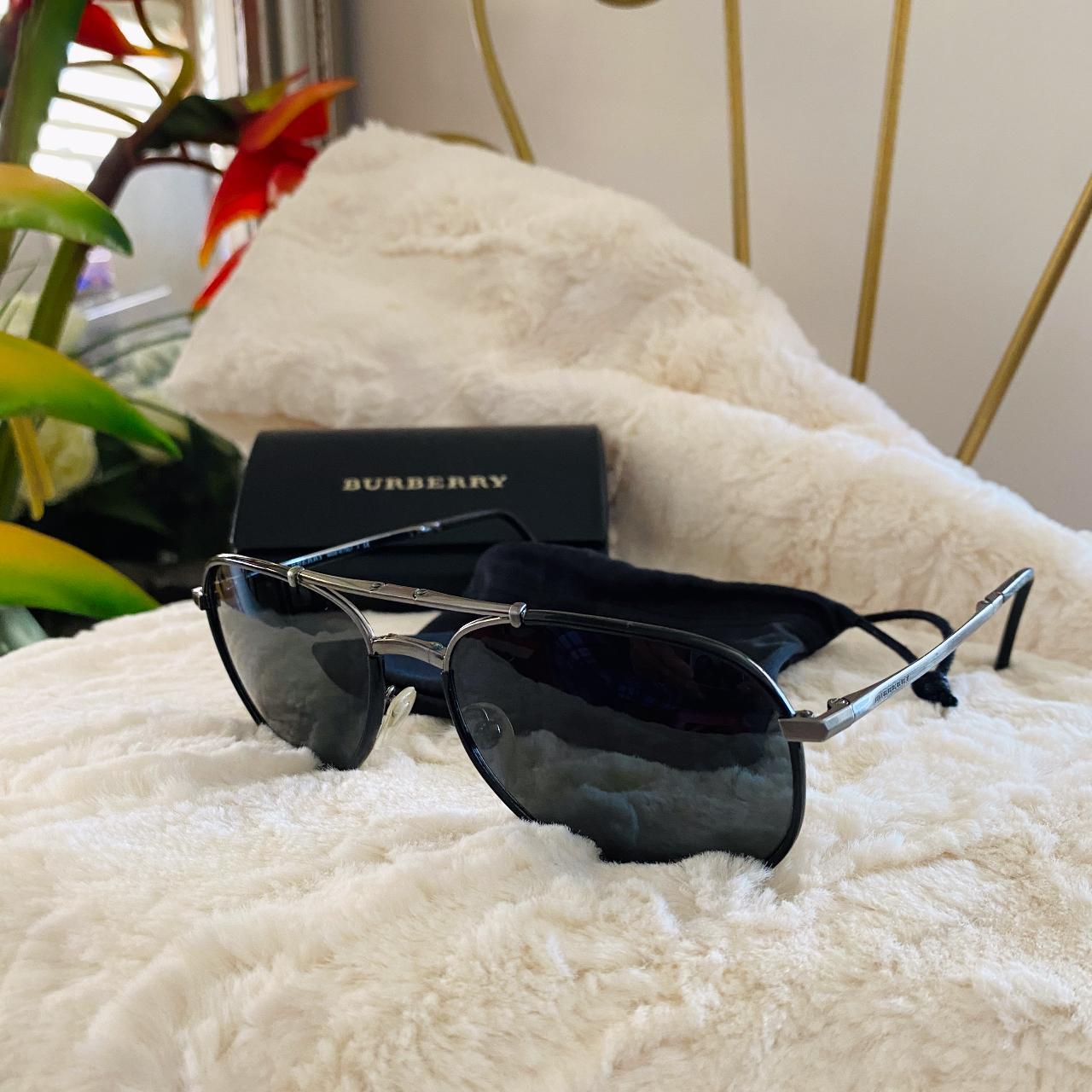 Burberry sunglasses foldable best sale