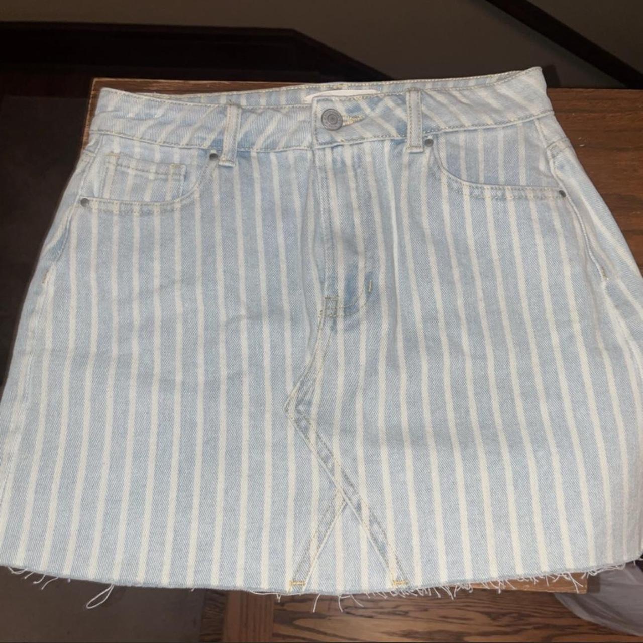 PacSun Women's Blue and White Skirt (2)