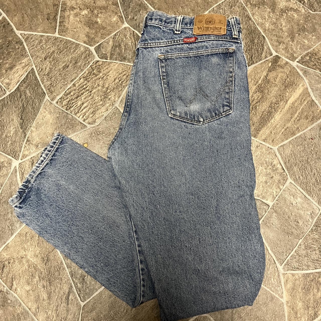 Used wrangler jeans size 30x30 - Depop