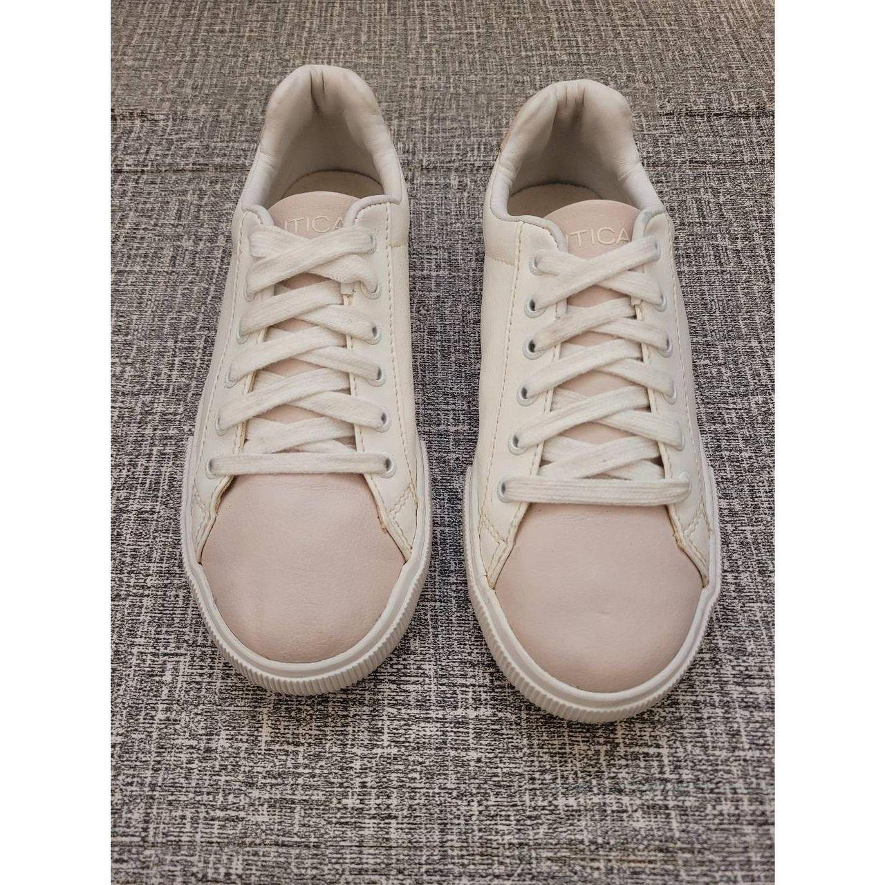 Nautica Steam Comfort Walking Shoes Womens Size 6 - Depop