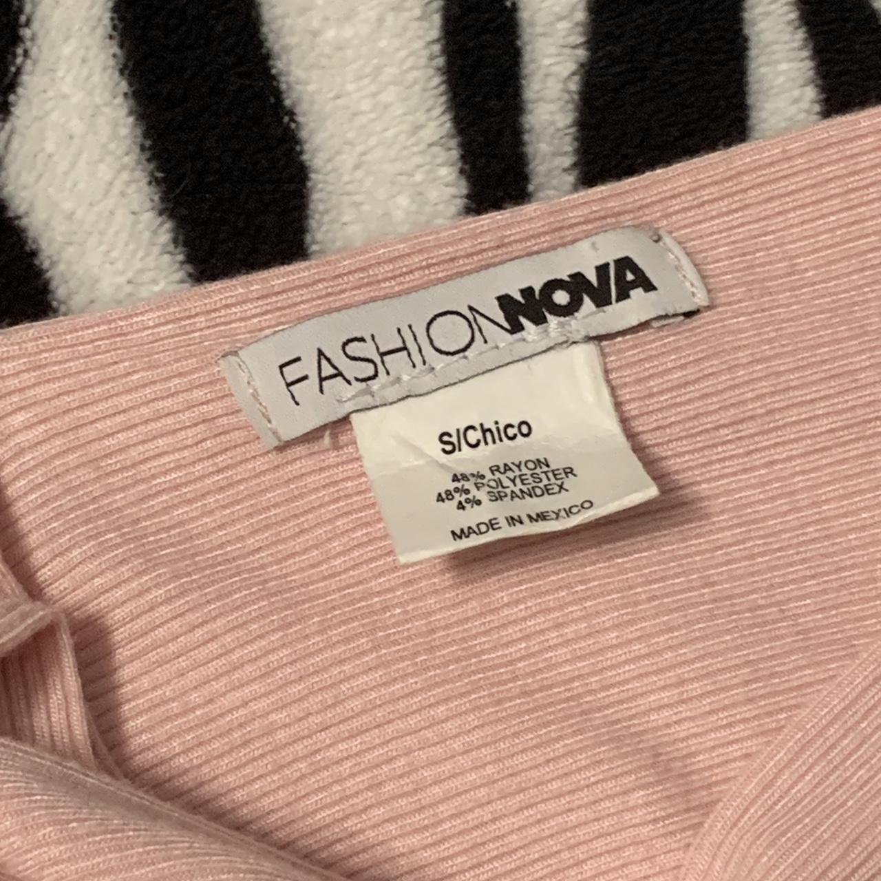 Fashion Nova Y2K Inspired Long Sleeve Crop Top Size... Depop