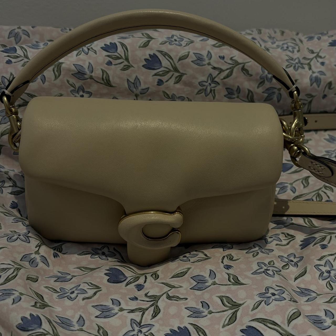 Authentic Coach Tan & White Leather discount Bag