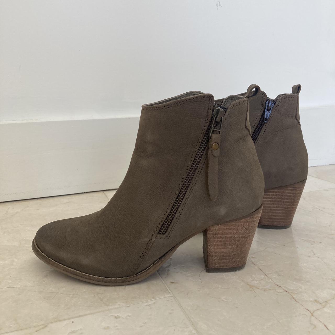 Dune pontoon ankle boot. Stacked Heel and Side Zip. Depop