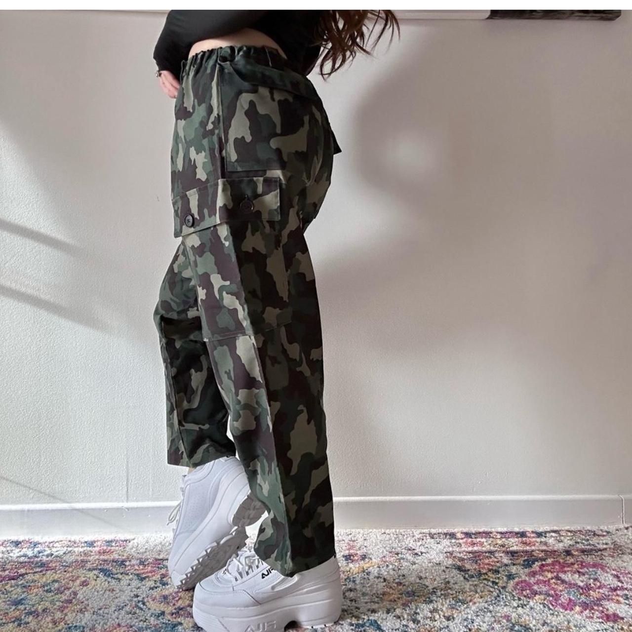 Skater store camo pants