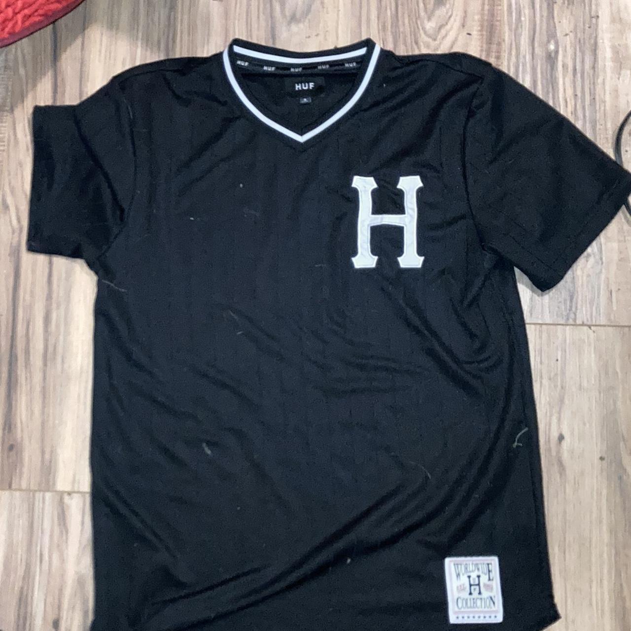 Huf Worldwide shirt - Depop