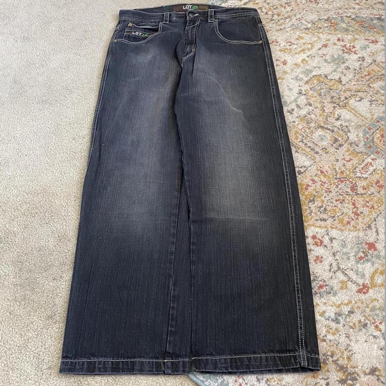 Baggy lot29 jeans fit like southpoles leg... - Depop