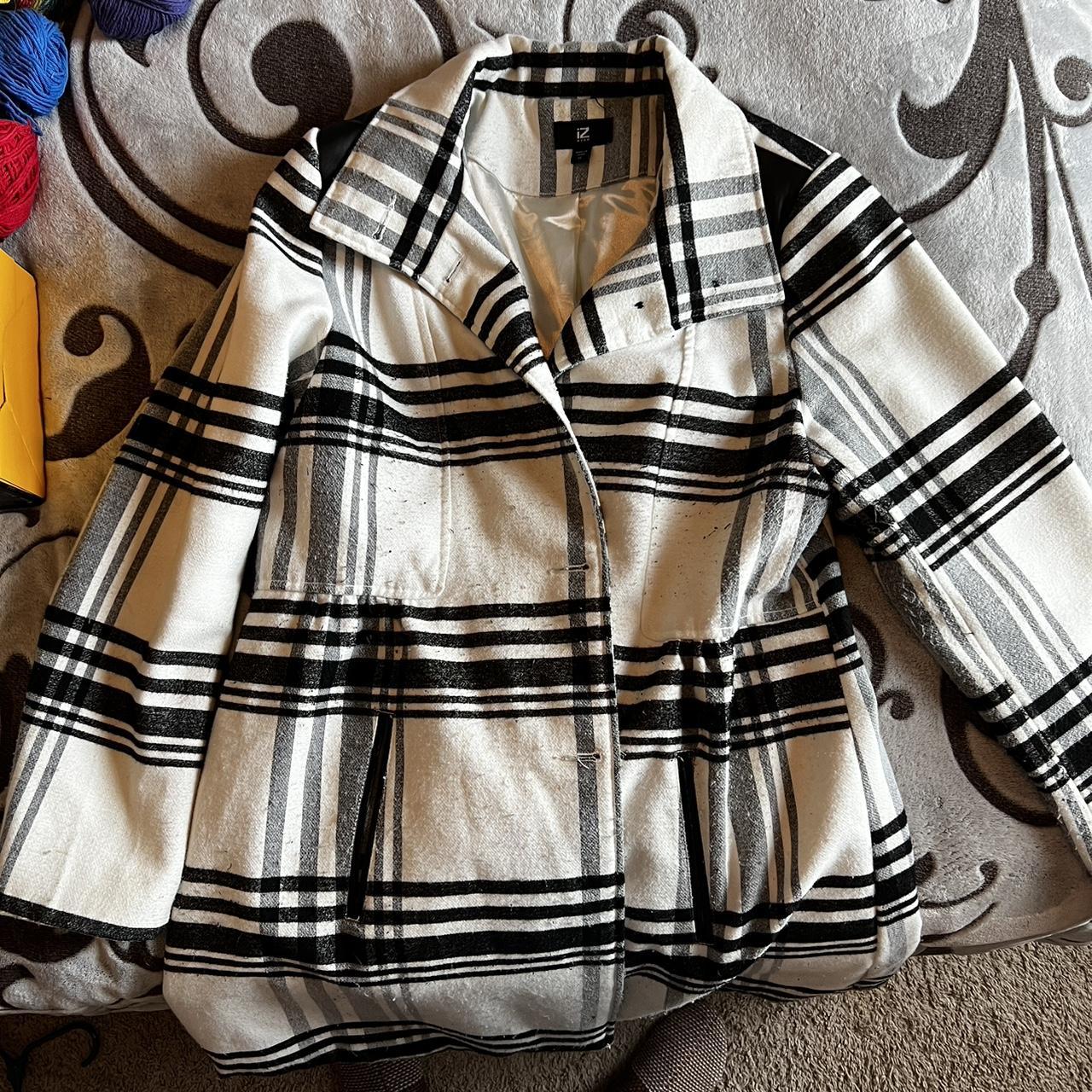 A byer outlet coat