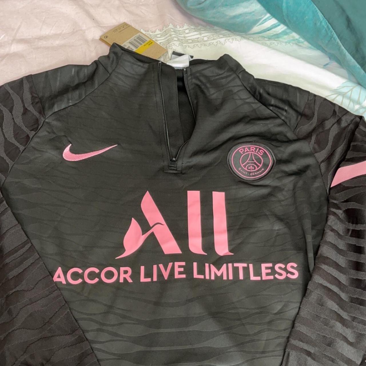 psg pink drill top