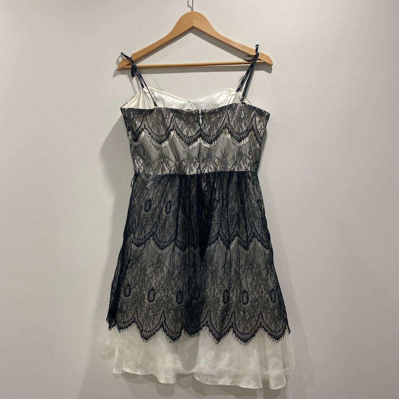 city chic lace sleeveless dress with sweetheart... - Depop