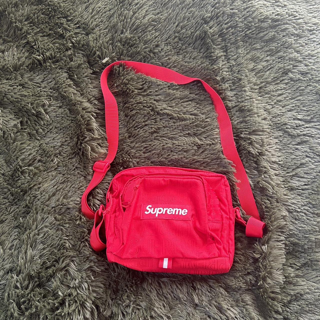 Supreme ss19 clearance shoulder bag red