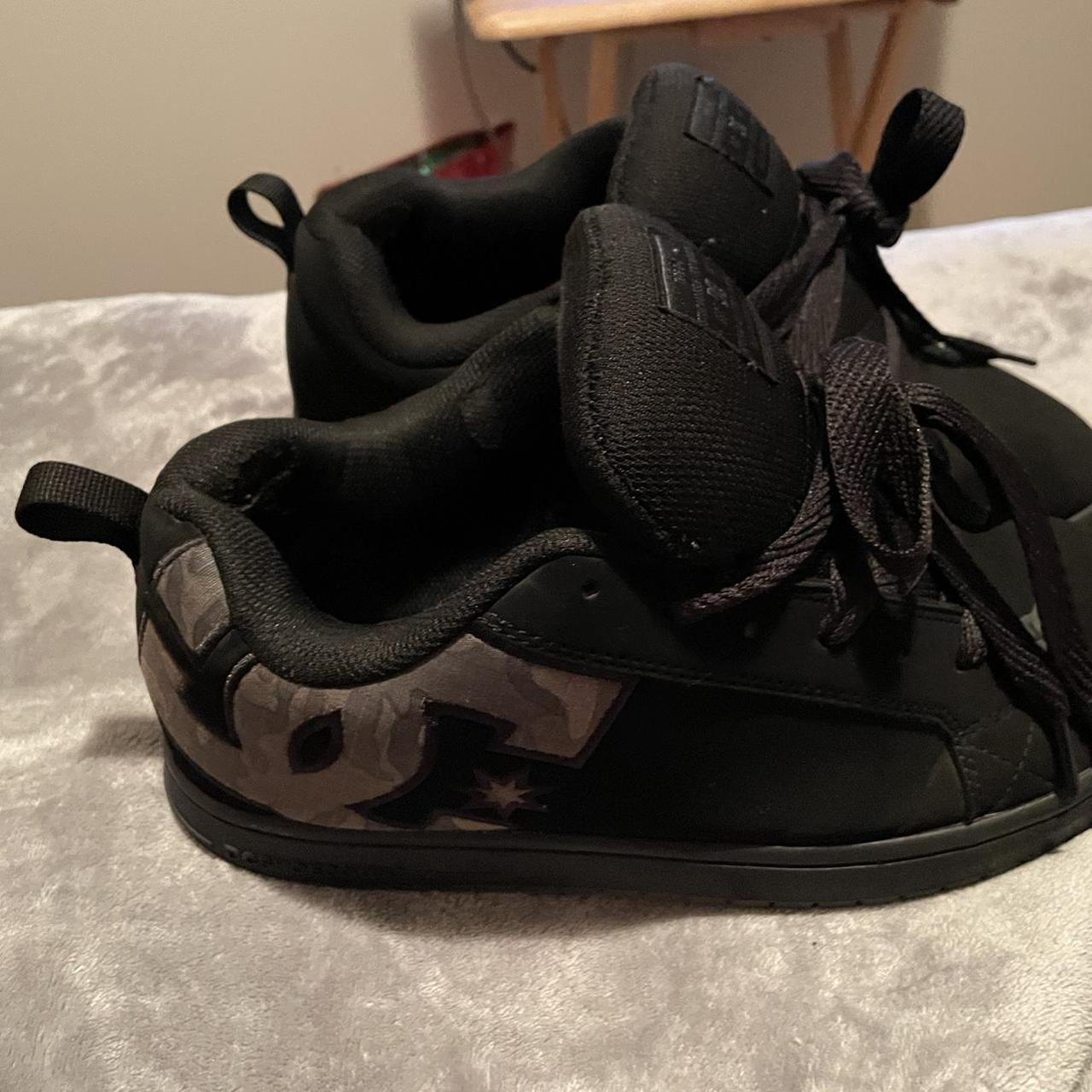 dc shoes size 10.5 comes with white laces as well as... Depop