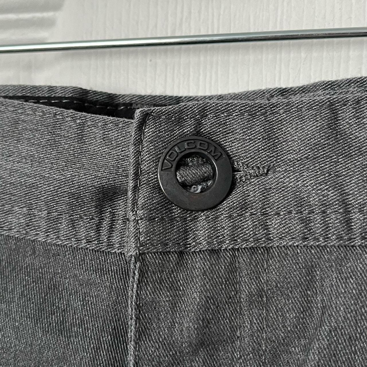 Volcom Men's Shorts - Grey - 27" – Volcom Shorts … - image 2