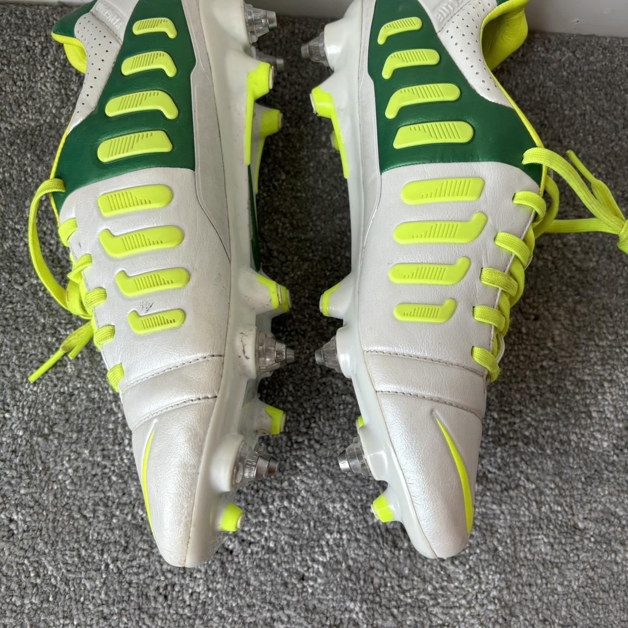 nike ctr360 white green