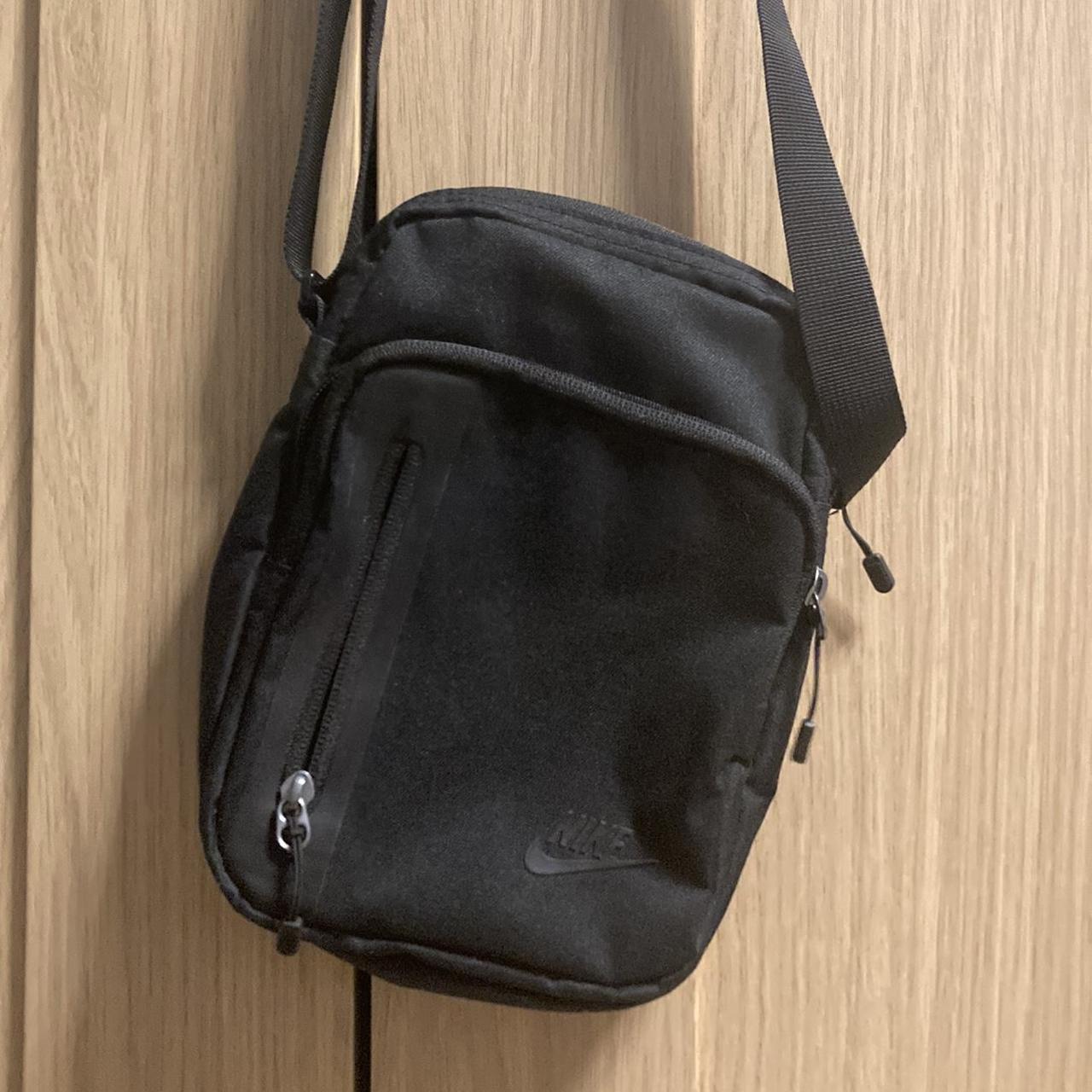 manbag nike