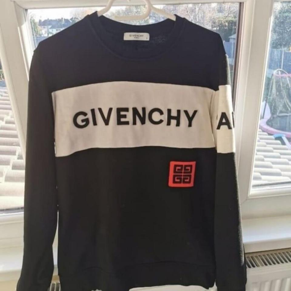 Givenchy paris hotsell 4g embroidered sweatshirt