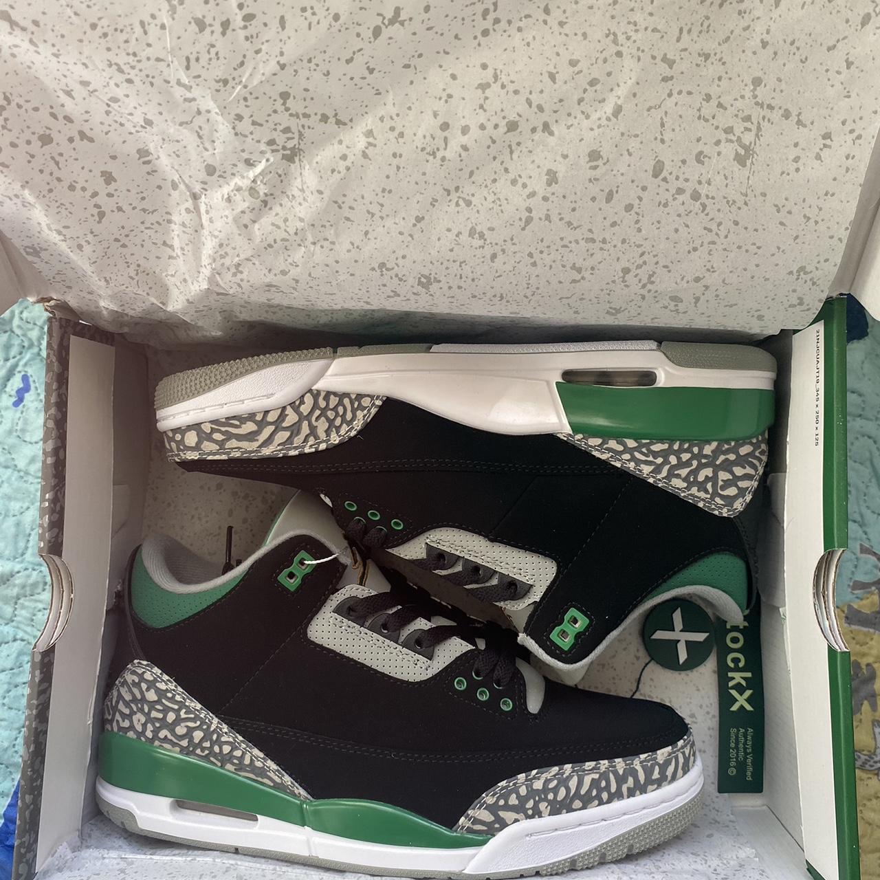 pine green jordan 3 on feet