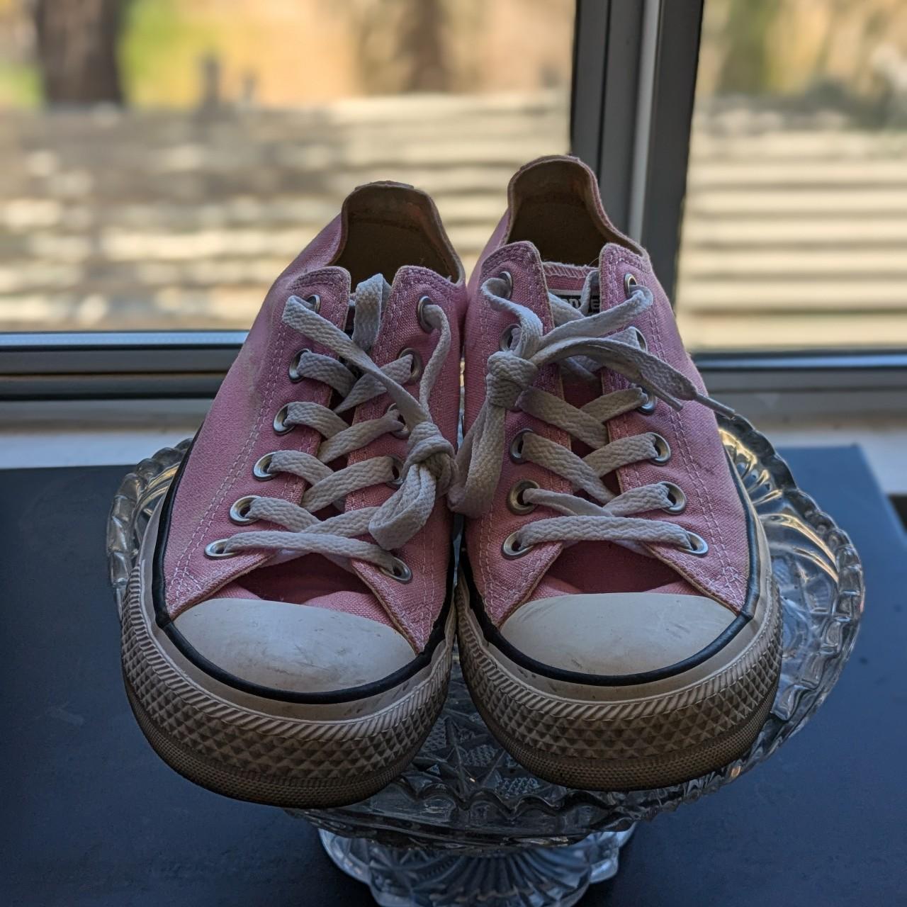 Dirty pink converse best sale