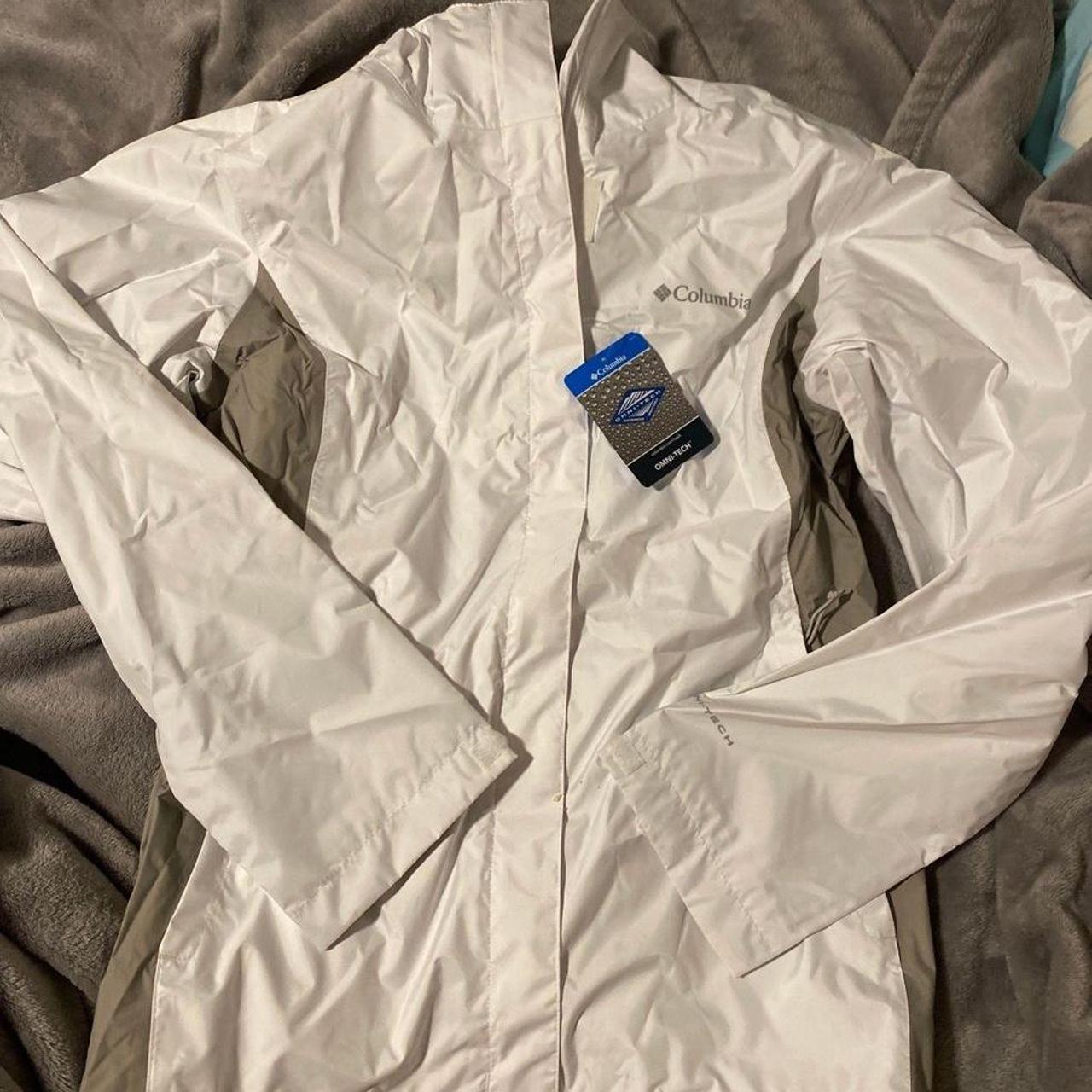 Columbia Omni-Shield Jacket White and - Depop