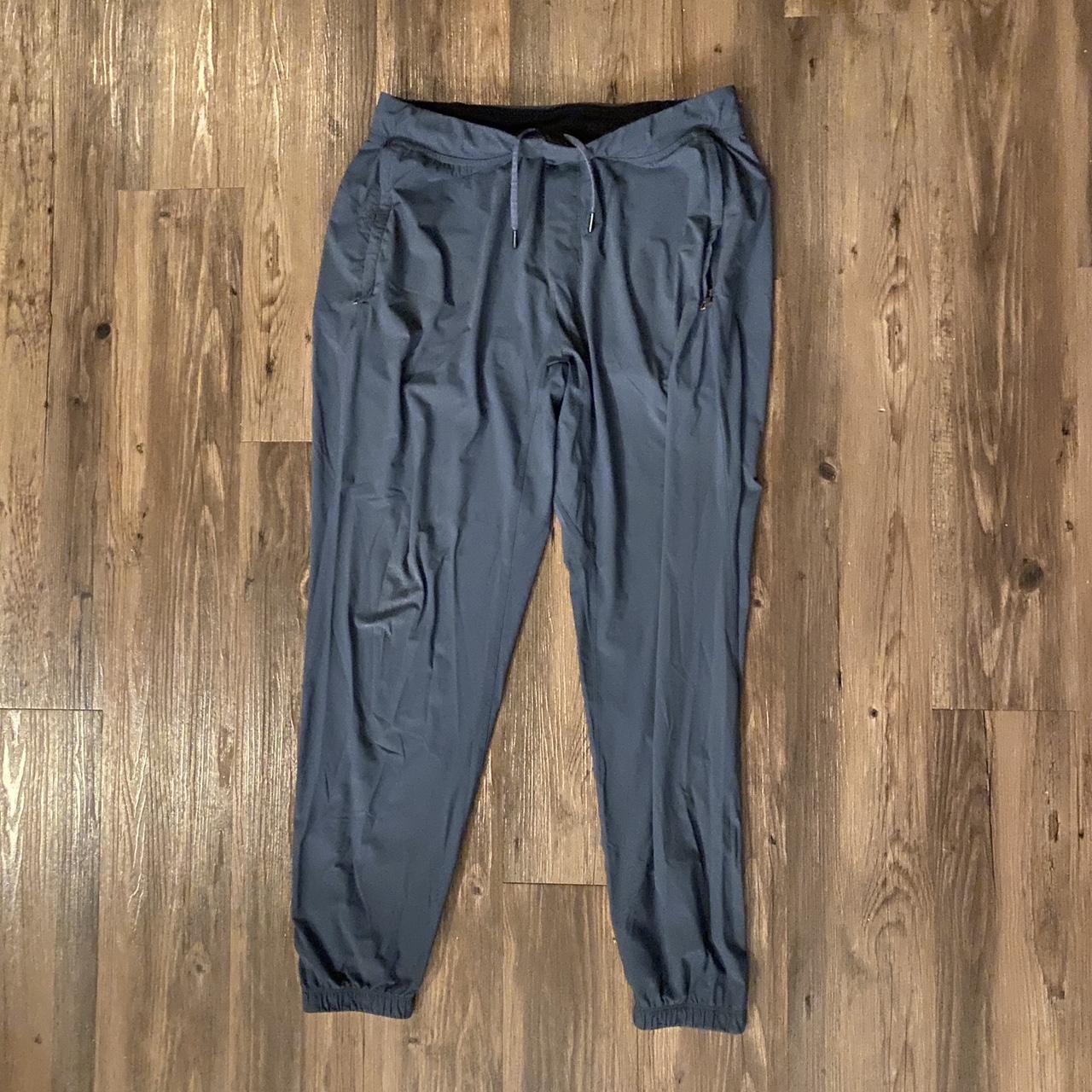 Lulu Lemons surge sweat pants - LARGE - Great piece... - Depop