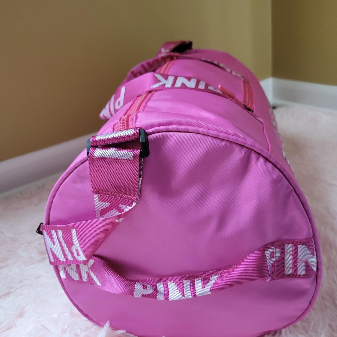 VICTORIAS SECRET PINK DUFFLE TRAVEL BAG Pretty good - Depop