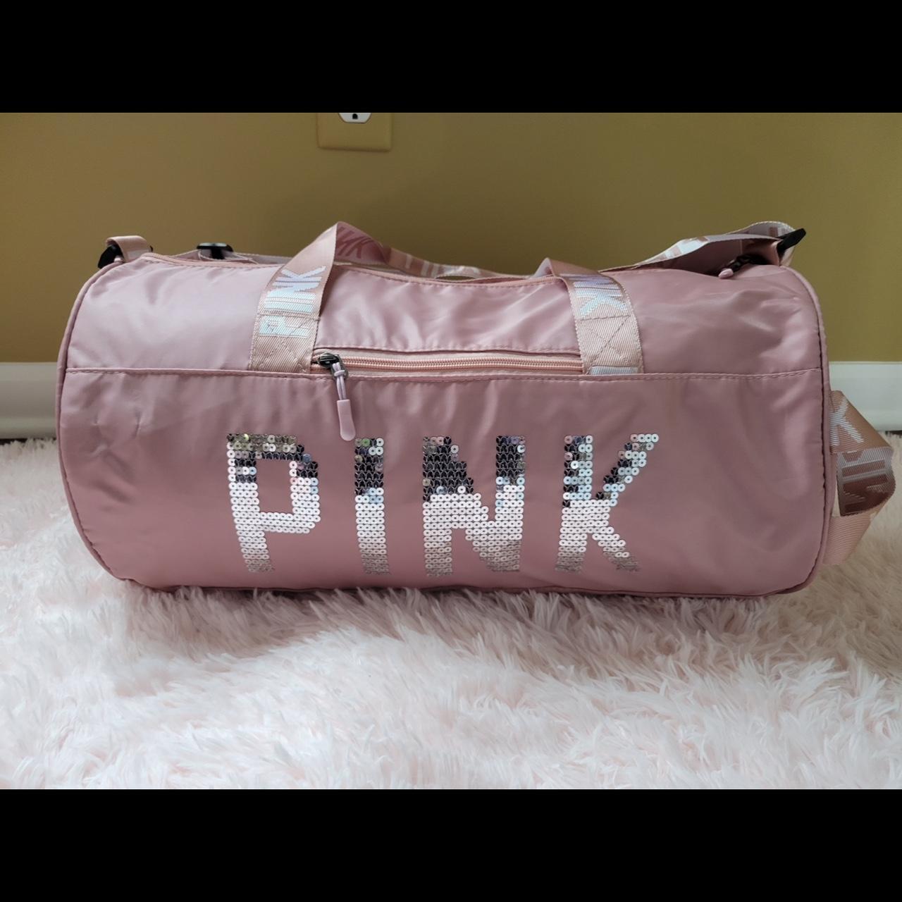 VICTORIAS SECRET PINK DUFFLE TRAVEL BAG Pretty good - Depop