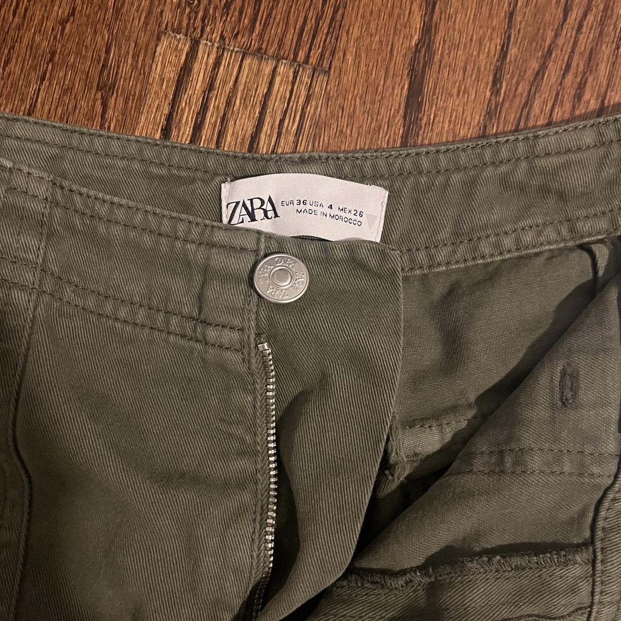 Zara army green cargo pants Worn once or twice... - Depop