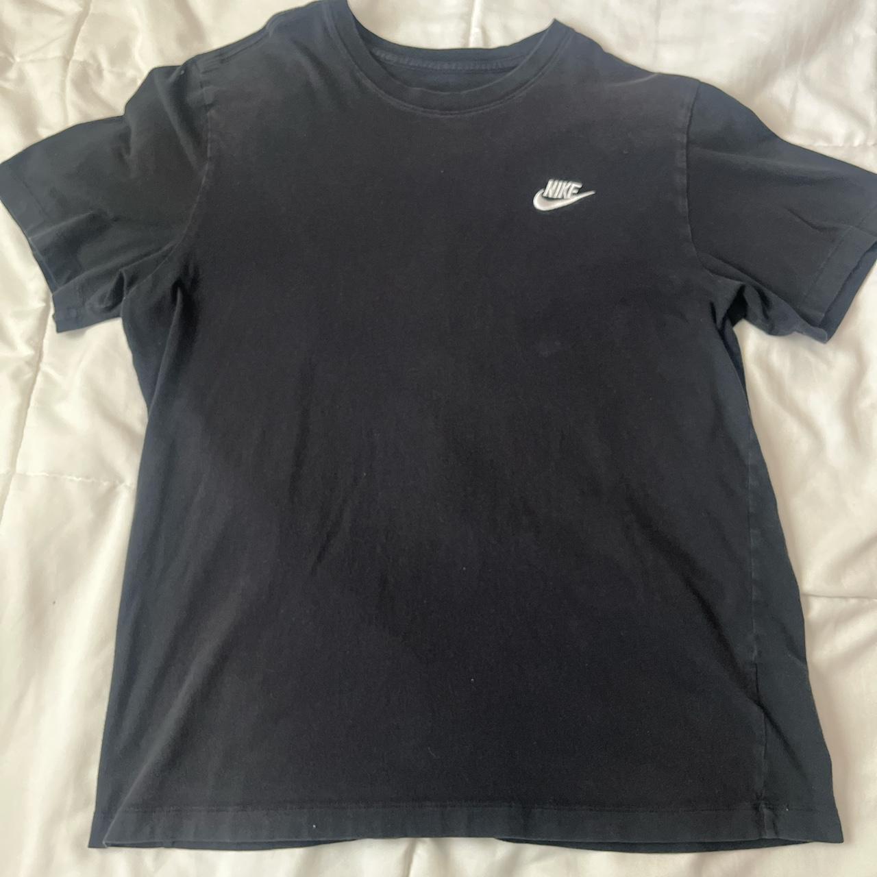 mens black nike tee