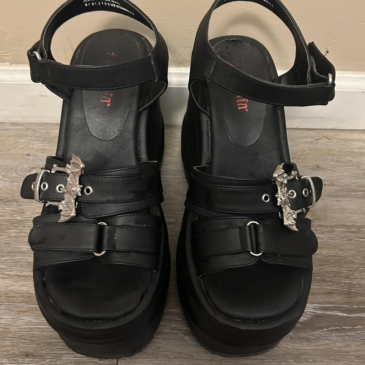 item listed by hrlykdd