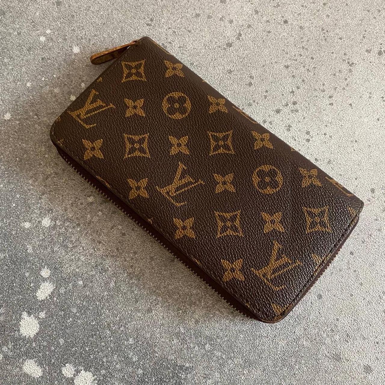 Louis Vuitton Women's Tan and Brown Wallet-purses | Depop