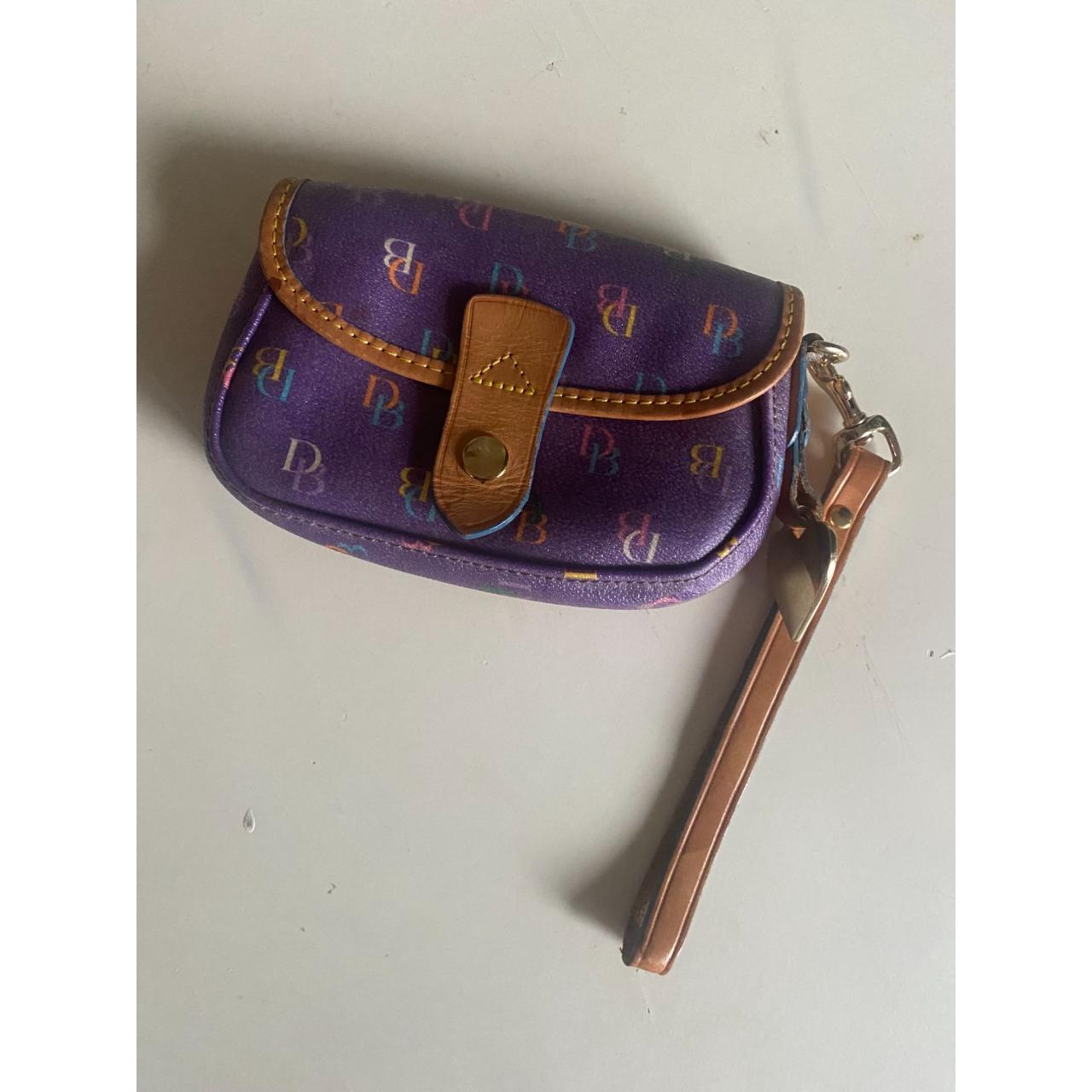 Dooney and bourke hotsell wristlet strap