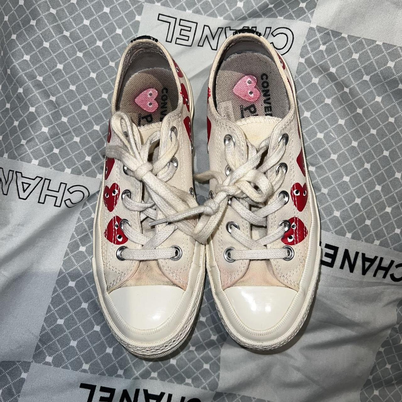 Comme des Garçons Play Women's White and Red Trainers (2)